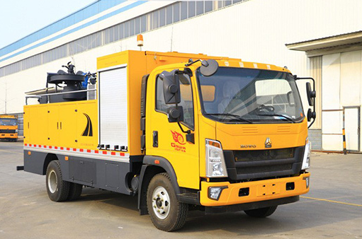 熱再生瀝青混凝土設(shè)備車